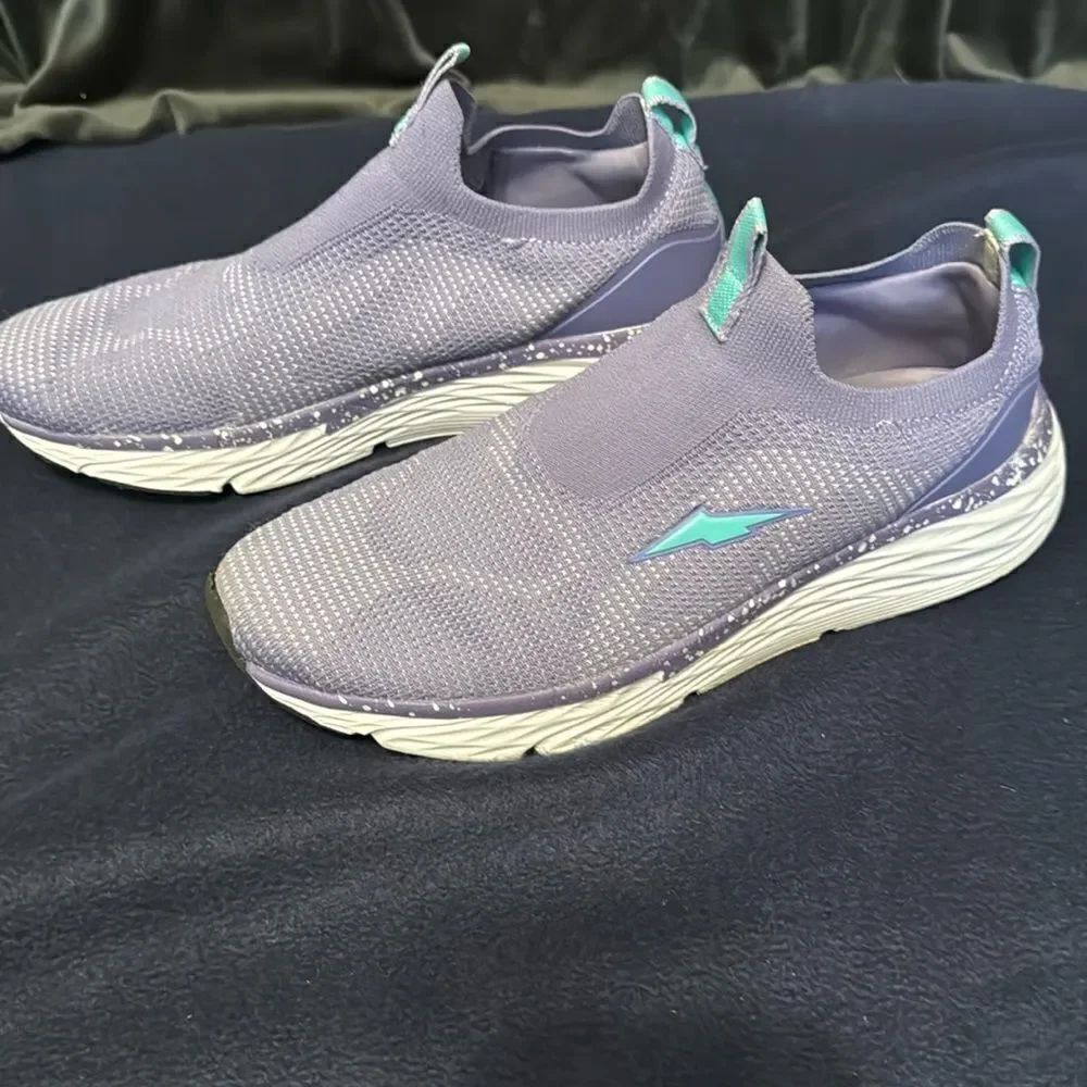AVIA Slip On Running Shoes